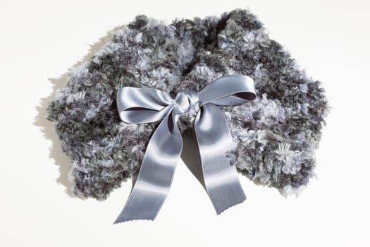 Men or women fshionable accesory handmade of wool