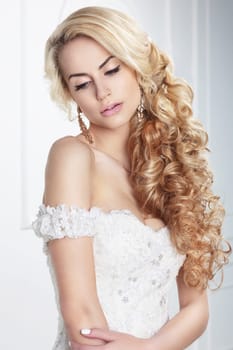 Bride. Hairstyle, portrait.