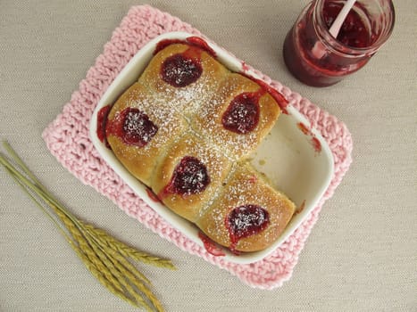 Buchteln with cranberry jam