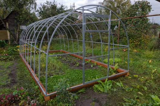 Manufacturer of greenhouses for vegetable garden with his own hands