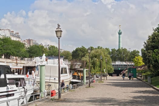 boats in the Bassin de l Arsenal west of the Place de la Bastille 1