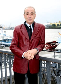 Francis Rossi . Britische Rock-Legende stellt.neues Akustik-Album Aquostic II – That ́s A Fact im Hard Rock Cafe Hamburg vor