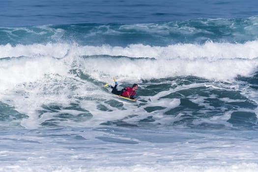 VIANA DO CASTELO, PORTUGAL - SEPTEMBER 22, 2016: kevin Orihuela (CRY) during  the Viana World Bodyboard Championship 2016.
