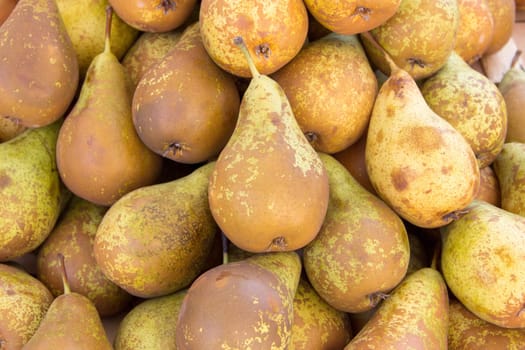 Pears at a market