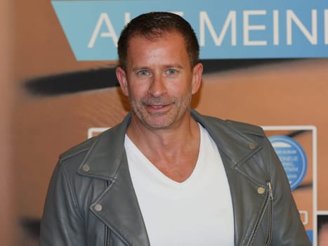 Singer Leonard during a promotional tour for his new CD "Auf meinem Weg"" on 30.09.2016 in Magdeburg"