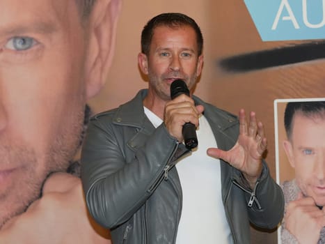 Singer Leonard during a promotional tour for his new CD "Auf meinem Weg"" on 30.09.2016 in Magdeburg"
