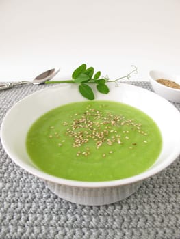 Pea soup with roasted sesame