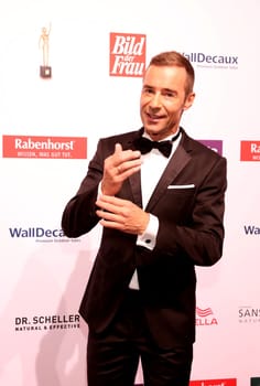 Kai Pflaume,.at the 10 years GOLDENE BILD der FRAU – the big anniversary gala at the Hamburg Stage Theater