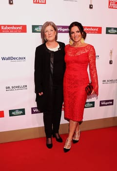 Petra Jenal,Christine Neubauer ,.10 years GOLDENE BILD der FRAU – die große Jubilaeumsgala im Stage Theater am Hafen Hamburg.13.10.2016