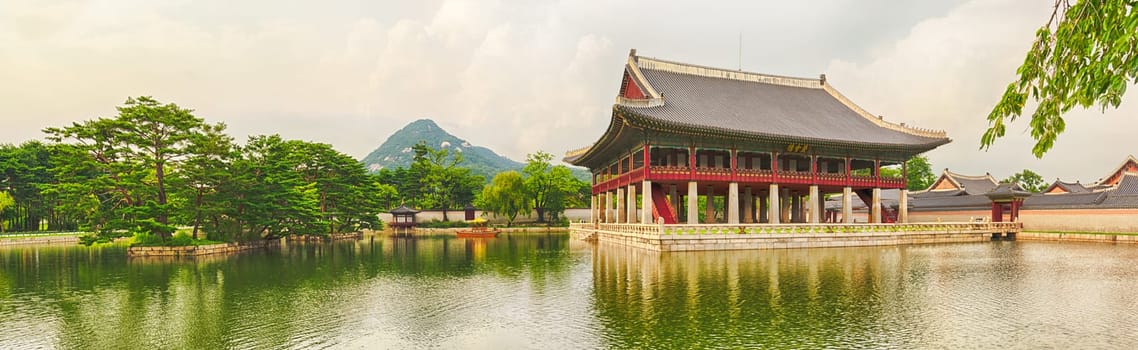 Gyeonghoeru Royal Banquet Hall. Gyeongbokgung Palace. Seoul. South Korea. Panorama
