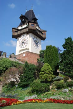 Rosengarten Uhrturm Graz Landeshauptstadt Turm Grazer Uhr Steiermark Stadt Österreich Austria Landeshauptstadt Schloßberg Landmark Rosen Feuerglocke Armesünderglocke Lumpenglocke Glocken