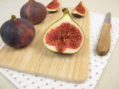 Snack with fresh figs