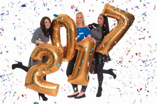 3 girlfriends celebrate New Year's Eve and keep the years high