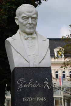 Franz Lehar Monument Bad Ischl Austria Austria Kurpark Kaiser Lustige Witwe Composer Operetta Land of Smiles Paganini Der Zarewitch Graf Operetta composer Kurhaus Bust 1948 1870 Austrian