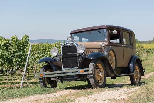 Oldtimer Ford A,year of construction 1930,4 cylinders,displacement 3500 ccm,2x3 forward gears,40 hp,95 km/h
