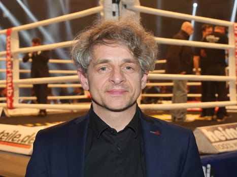 Comedian and actor Volker - Zack - Michalowski at the WBA Super Middleweight World Championship fight Tyron Witness against Giovanni De Carolis on 05.11.2016 in the MBS-Arena Potsdam