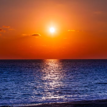 Beautiful sunset. Amazing summer sunset. sea sunset. sunset and sea.
