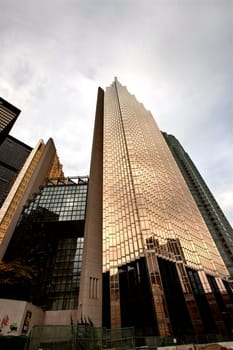 Daytime Photos of Toronto Ontario buildings downtown
