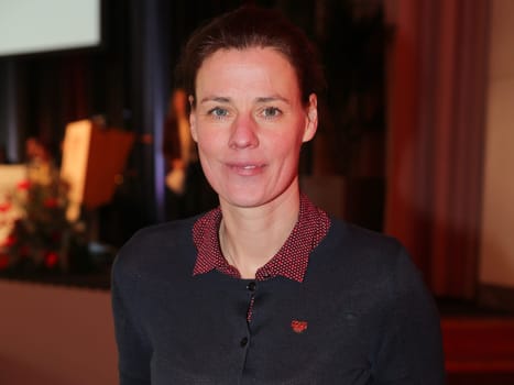 Claudia Bokel with badge of honour of the German Olympic Sports Confederation (DOSB) at the 13th General Assembly of the DOSB on 03.12.2016 in Magdeburg