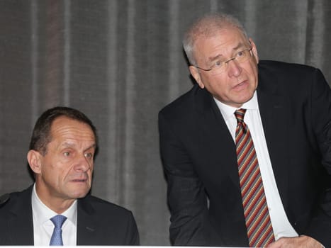 President of the German Olympic Sports Confederation (DOSB) Alfons Hörmann and Chairman of the Board of the German Olympic Sports Confederation (DOSB) Dr. Michael Vesper at the 13th General Assembly of the DOSB on 03.12.2016 in Magdeburg