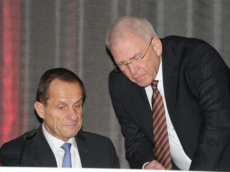 President of the German Olympic Sports Confederation (DOSB) Alfons Hörmann and Chairman of the Board of the German Olympic Sports Confederation (DOSB) Dr. Michael Vesper at the 13th General Assembly of the DOSB on 03.12.2016 in Magdeburg