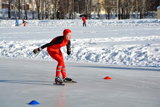 Skating. Training for riding on skates on the ice.