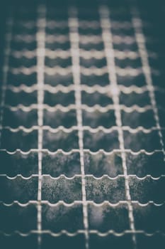Stepping grid in a detailed shot