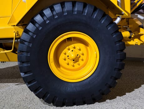 one big wheel to a dumper to transport many different thing