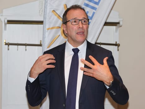 Federal Presidential candidate Alexander Hold (Freie Wähler) visits the Free Voters of Saxony-Anhalt on 15.01.2017 in Magdeburg