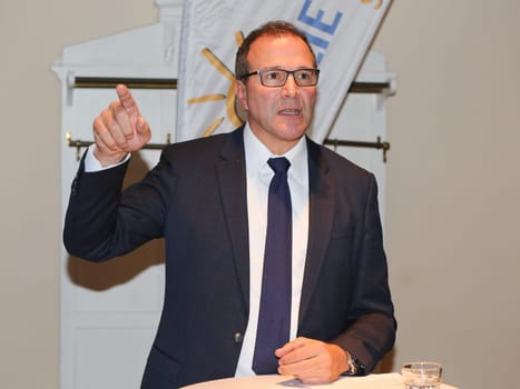 Federal Presidential candidate Alexander Hold (Freie Wähler) visits the Free Voters of Saxony-Anhalt on 15.01.2017 in Magdeburg