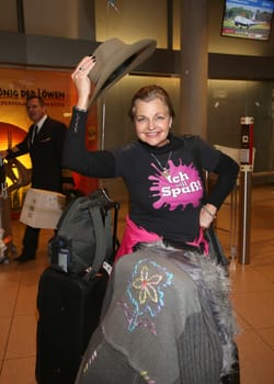 Franziska Menke ,. Arrival of the jungle camper from Australia at Terminal 1 Hamburg,31.01.2017