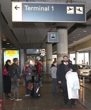Franziska Menke with fans and pick-up service,. Arrival of the jungle camper from Australia at Terminal 1 Hamburg,31.01.2017