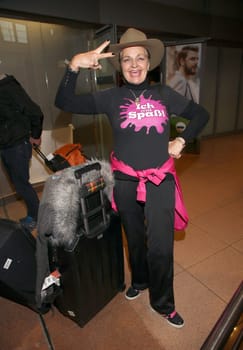 Franziska Menke ,. Arrival of the jungle camper from Australia at Terminal 1 Hamburg,31.01.2017