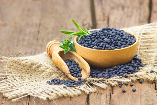 beluga lentils and herbs