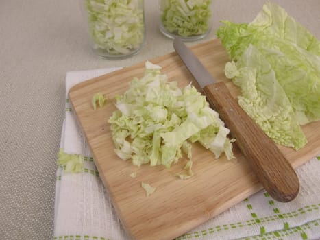 Preparation of Chinese cabbage salad