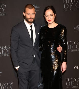 Jamie Dornan   und Dakota Johnson , .Europapremiere von FIFTY SHADES OF GREY -   Cinemaxx Hamburg