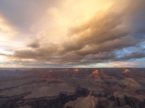 The Grand Canyon. Views of the canyon, the landscape and nature.