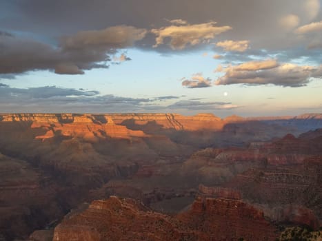 The Grand Canyon. Views of the canyon, the landscape and nature.