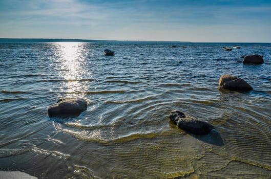 Estonian Baltic Sea coast, Stones in the water