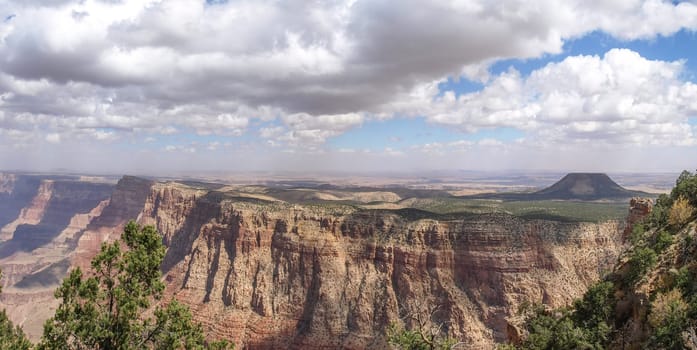 The Grand Canyon. Views of the canyon, the landscape and nature.