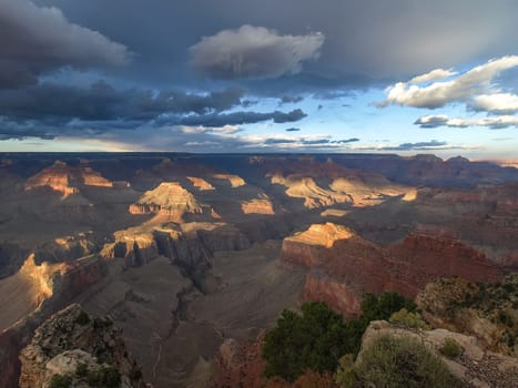 The Grand Canyon. Views of the canyon, the landscape and nature.