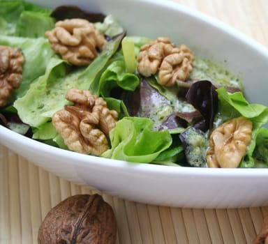 salad with walnuts
