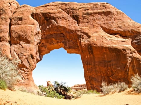 Nature National Park, Utah. The landscape and rocks. Roads and propinki Park, Utah.