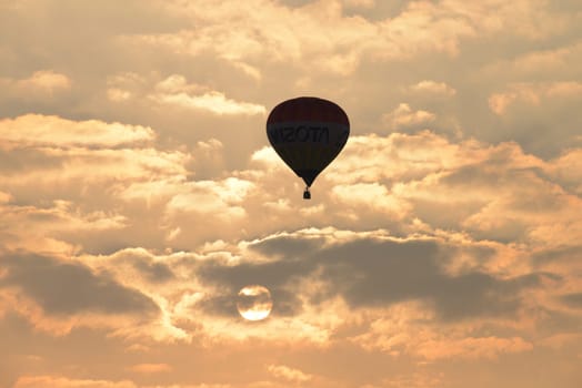 Hot air balloon
