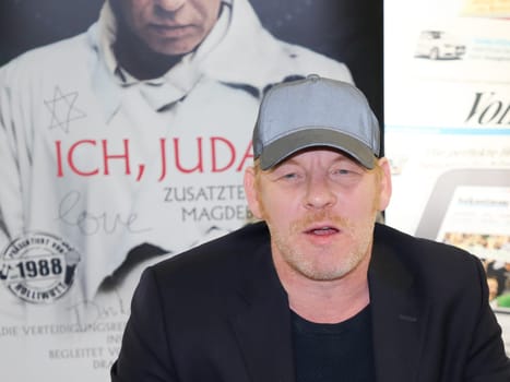 Actor Ben Becker during an autograph session on 10.04.2017 in Magdeburg