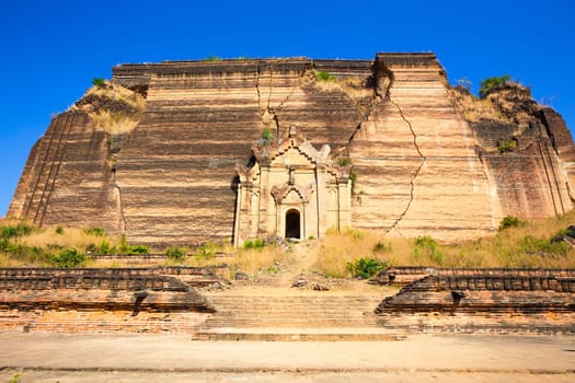 Mingun Pahtodawgyi Temple in Mandalay, Myanmar ( Burma )