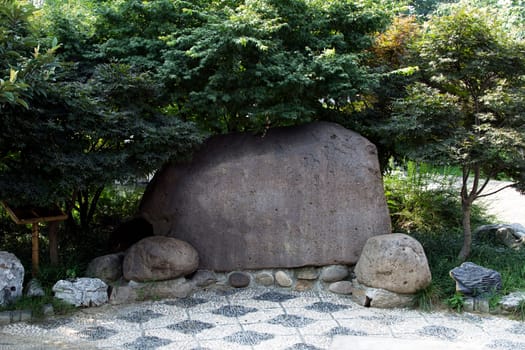 stone empty ancient China