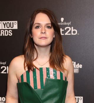 Anna Frost ,. About You Awards in More ! Theater Hamburg .