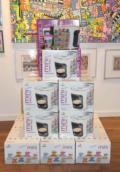 PopArt designs coffee traeume ! . Cafissimo Mini in design James Rizzi officially presented at Galerie Walentowski ,Europapassage Launch event JAMES RIZZI Cafissimo MINI - Limited Edition by Tchibo" in Hamburg."