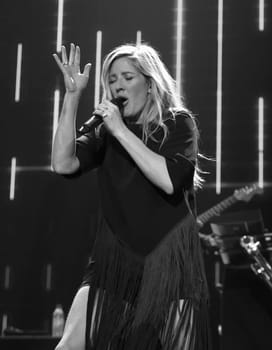 Ellie Goulding life beim Global Citzen Festival 2017 in Hamburg -Barclacard Arena